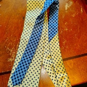 Tommy Hilfiger tie